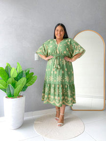 Vestido Midi com Estampa Floral