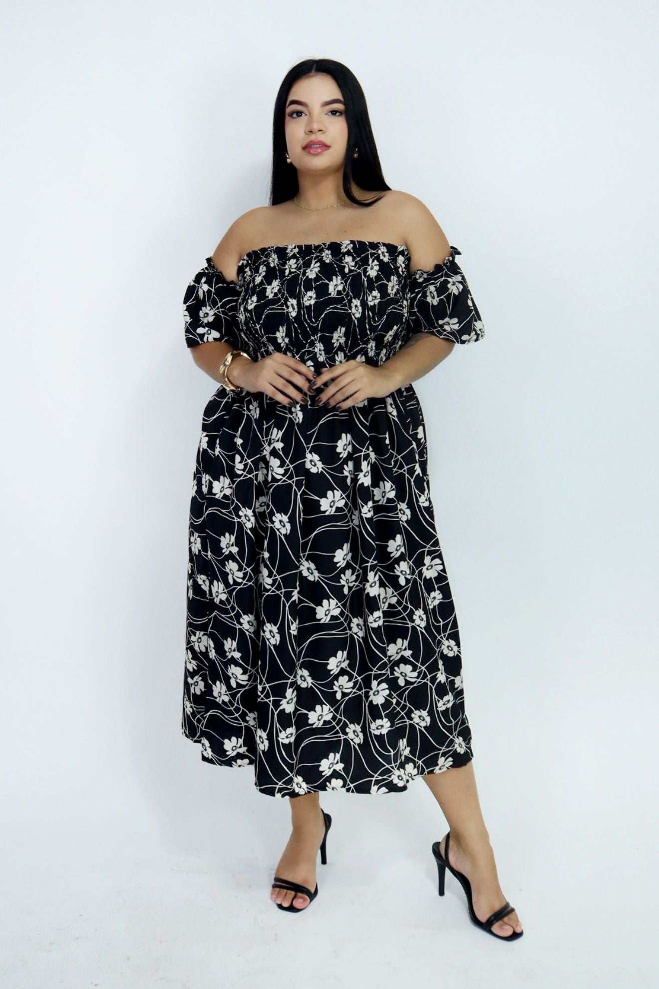 Vestido Midi Estampado Ombro a Ombro com Mangas